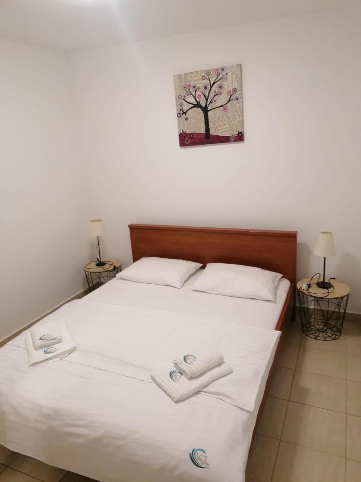 Apartments Villa Julia Trogir Buitenkant foto
