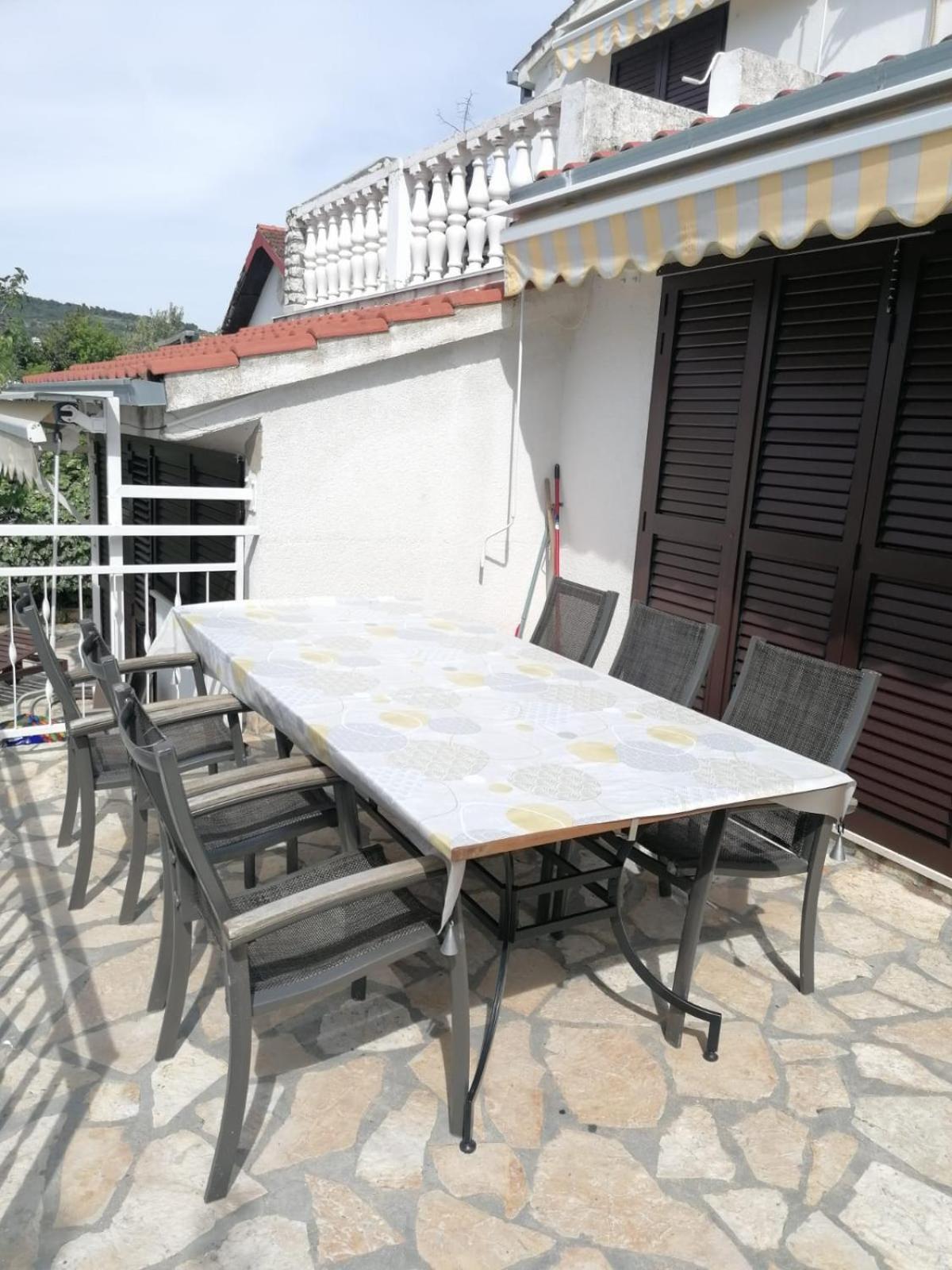 Apartments Villa Julia Trogir Buitenkant foto