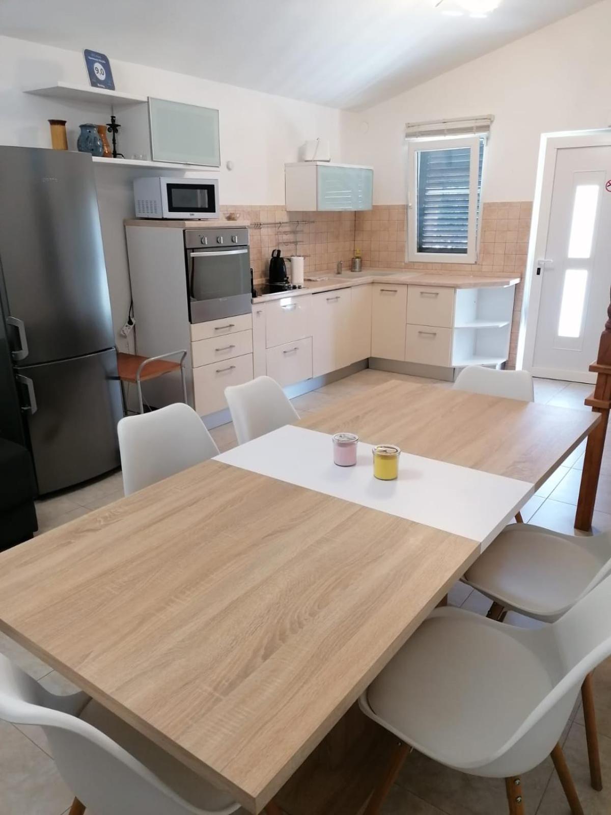 Apartments Villa Julia Trogir Buitenkant foto