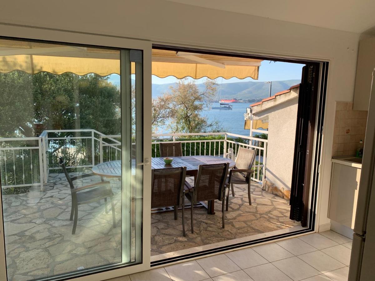 Apartments Villa Julia Trogir Buitenkant foto